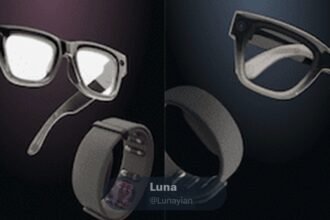 Meta Leak Suggests Smart Glasses With Display is Nearing Launch, Includes Wrist-worn Controller