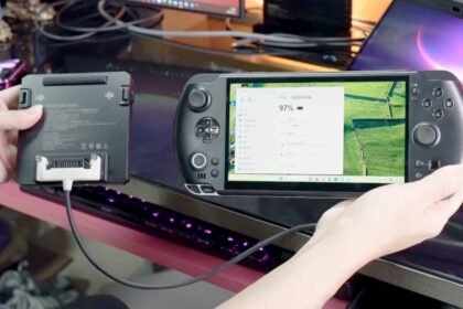 This new Steam Deck rival wants you to stick its battery in your pocket