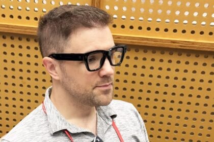Hands-on: Meta Ray-Ban Display Glasses & Neural Band Offer a Glimpse of Future AR Glasses