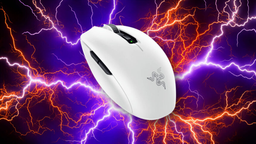 Save $30 on this small Razer wireless gaming mouse, perfect for traveling