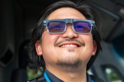 Amazon Confirms It's Building HUD Glasses For Its Delivery Drivers