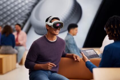 M5 Apple Vision Pro Out Now, But M2 Model Can't Be Traded In