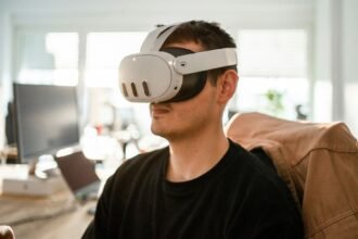 Windows 11 and Meta Quest 3 unite with mixed reality link for virtual workspaces