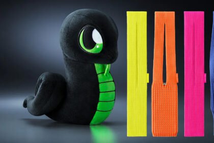 Razer's new gaming bag is almost $200 cheaper than the Apple iPhone Pocket and does pretty much everything better