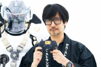 Hideo Kojima Death Stranding 2 DualSense