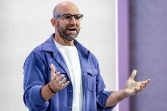 Meta CTO Responds To The Speculation: "VR Is Not Dead"