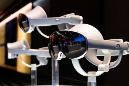 Samsung tipped to launch Android-powered Vision Pro rival this month