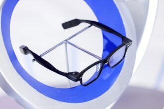 Alibaba Launches Smart Glasses to Rival Meta Ray-Ban Display