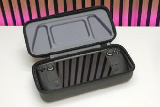 Jsaux Carrying Case review - a Steam Deck case with extra space