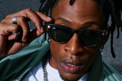 Meta Faces Lawsuit Claiming Ray-Ban Smart Glasses Sent Private Footage to Overseas Reviewers