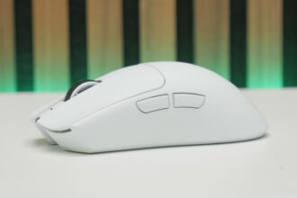Razer Viper V4 Pro review - my new favorite gaming mouse, despite the noise