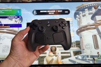 I tried playing Fortnite with the Steam Controller, and now all I want to do is watch The Mandalorian and Grogu