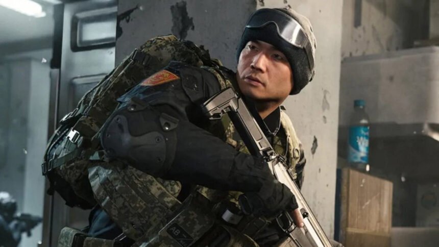 COD Warzone legacy camos: An image of an Operator in MW4.